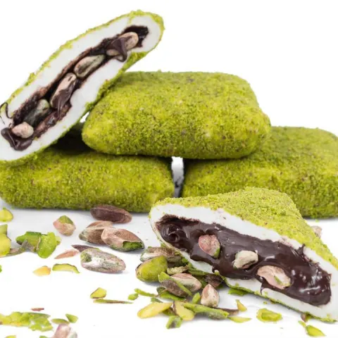 Poğaça-Lokum mit Nutella-Füllung und Pistazien